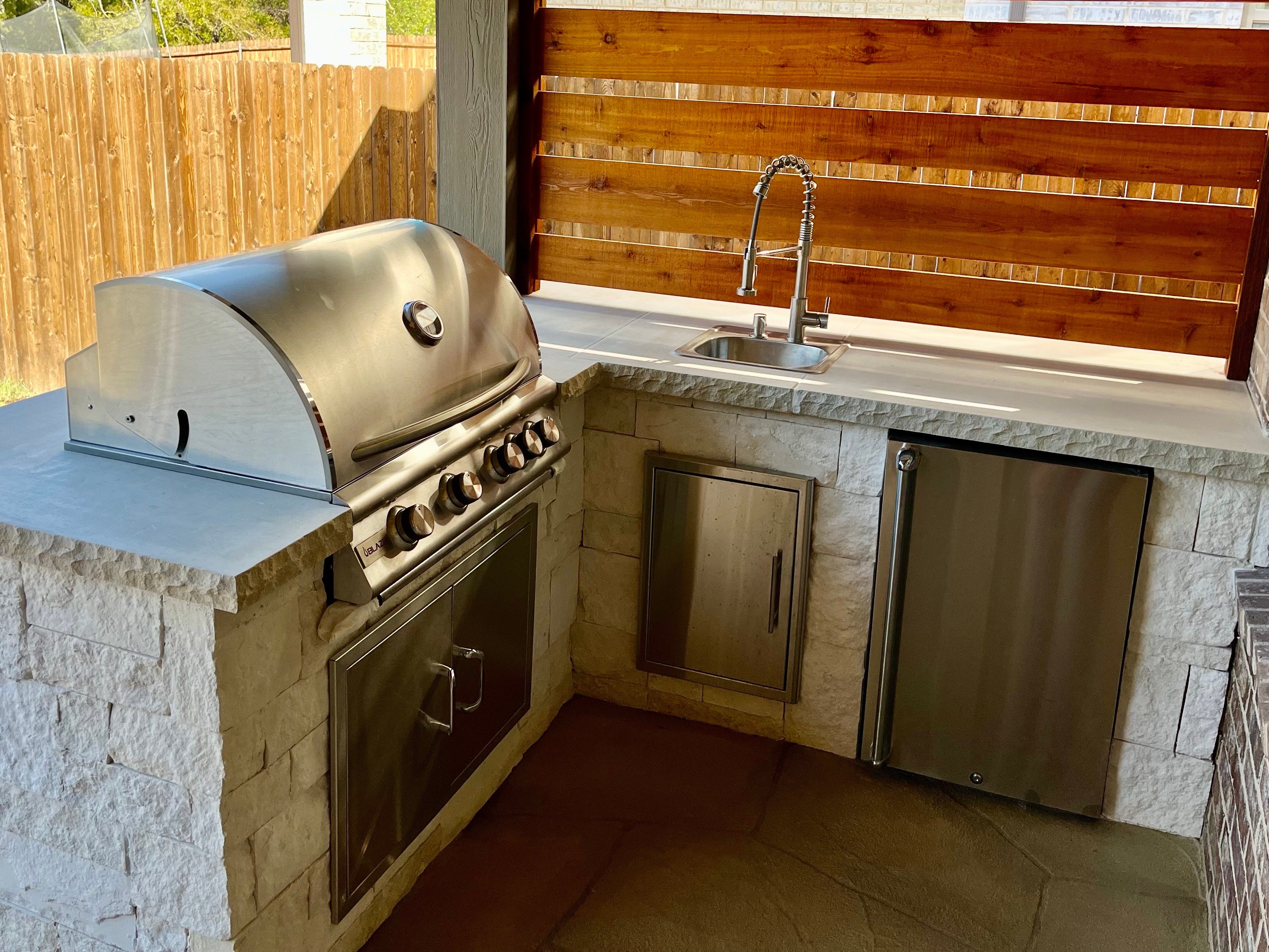 Outdoor Kitchen