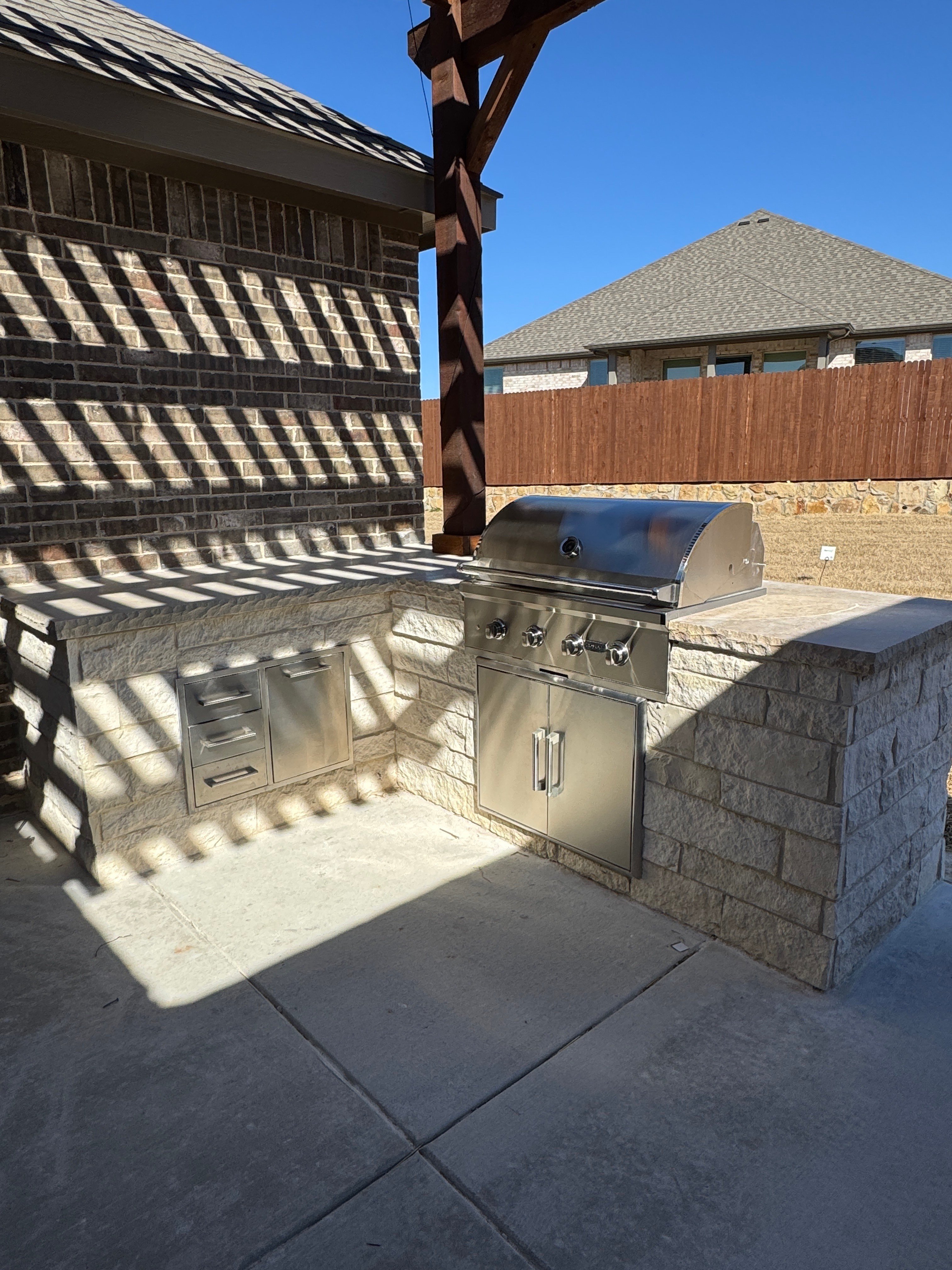 Outdoor Kitchen
