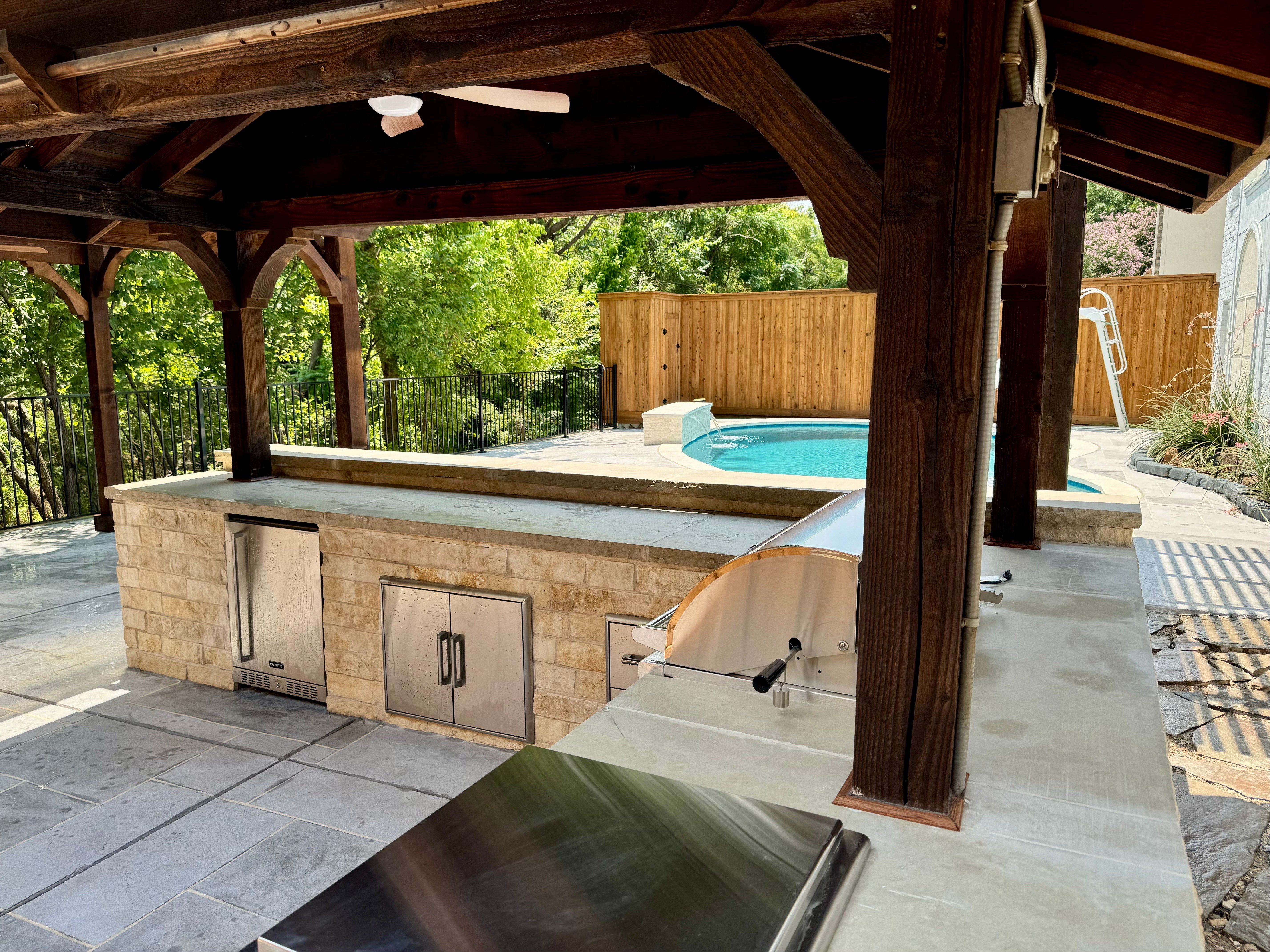 Outdoor Kitchen